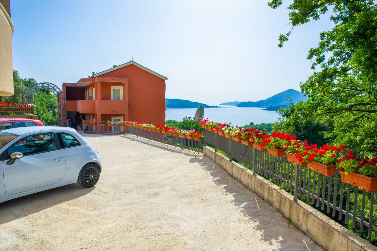 Alessandra Apartments Sveti Stefan Buitenkant foto