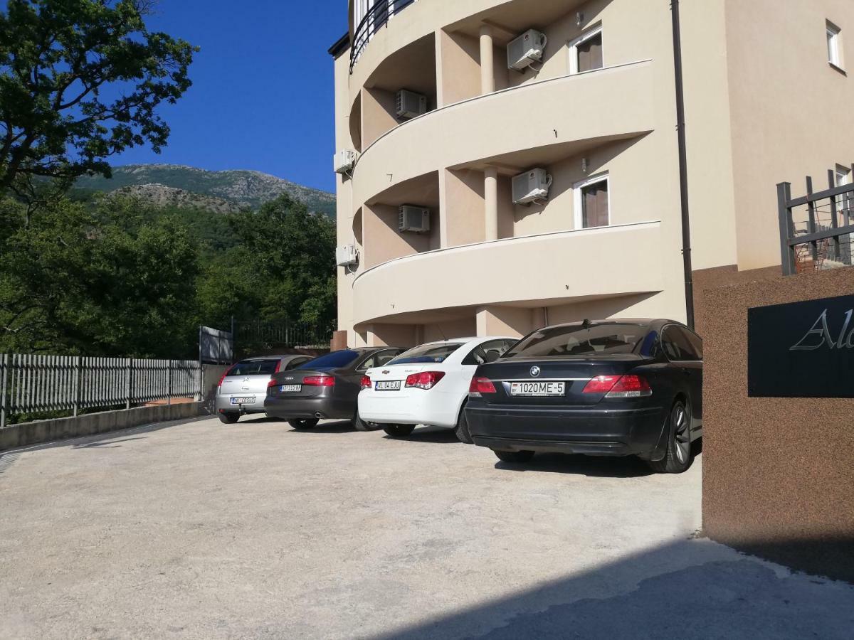 Alessandra Apartments Sveti Stefan Buitenkant foto