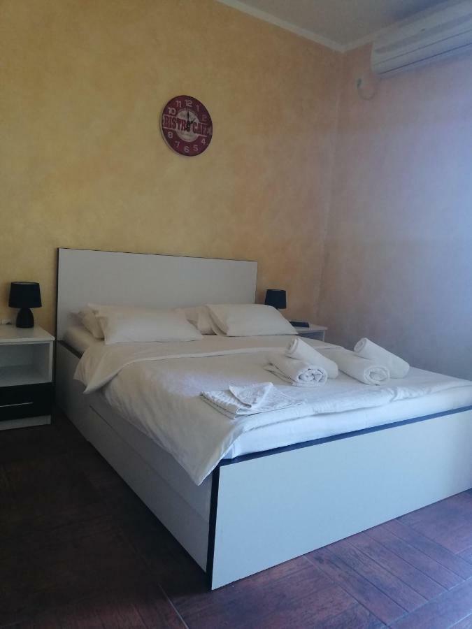 Alessandra Apartments Sveti Stefan Buitenkant foto